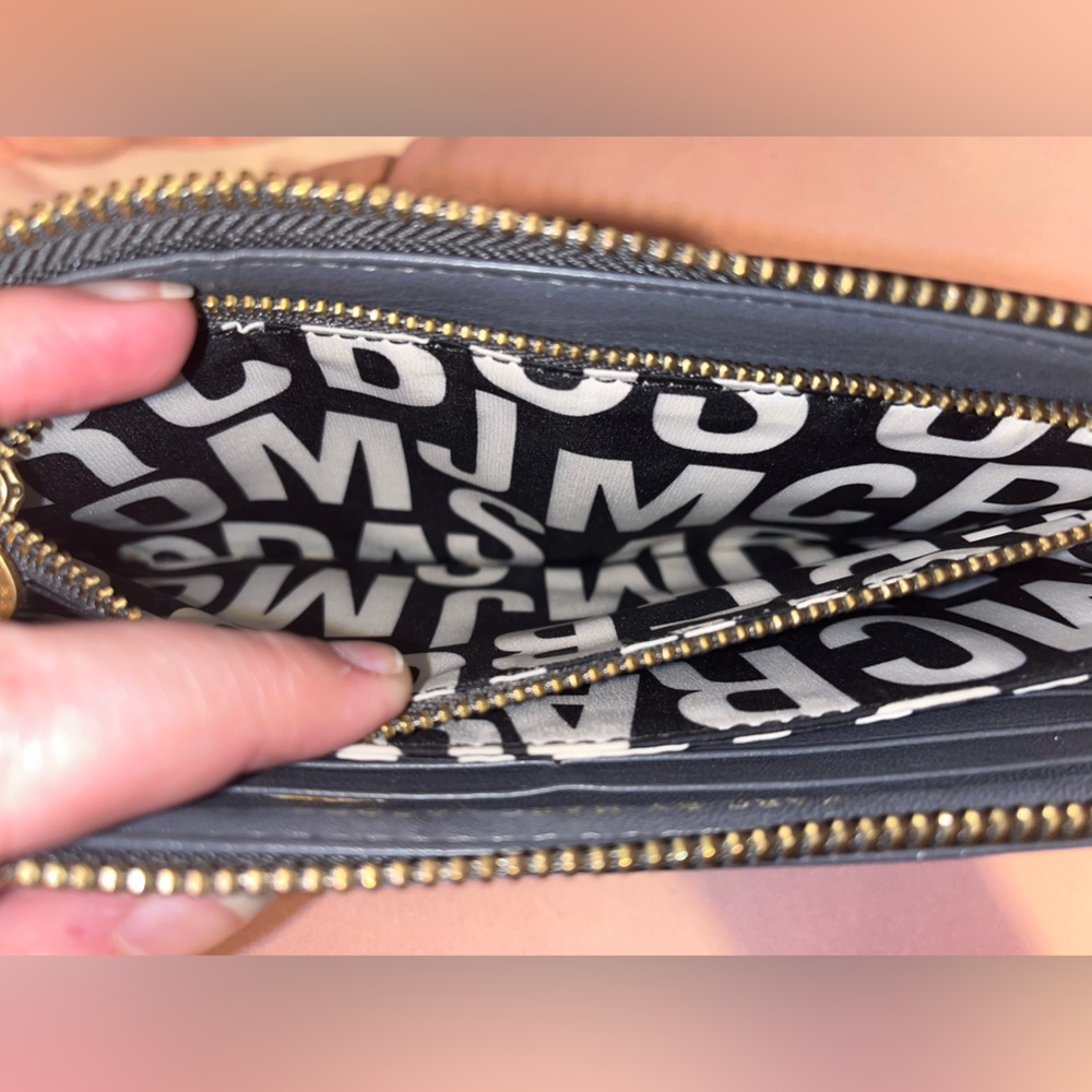 EUC: Marc Jacobs “Petal to the Metal” Collection Wallet - vintage - Picture 6 of 11